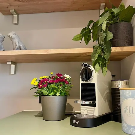 Smart Living Worms