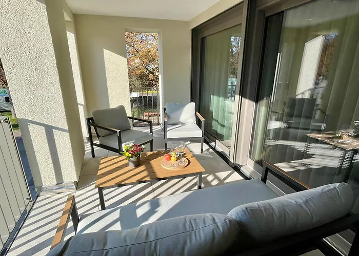 Smart Living Apartment Worms