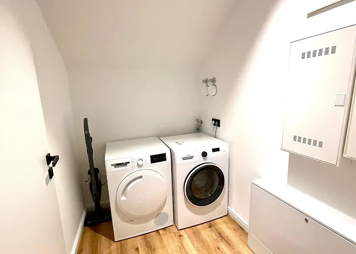 Apartment Smart Living Worms