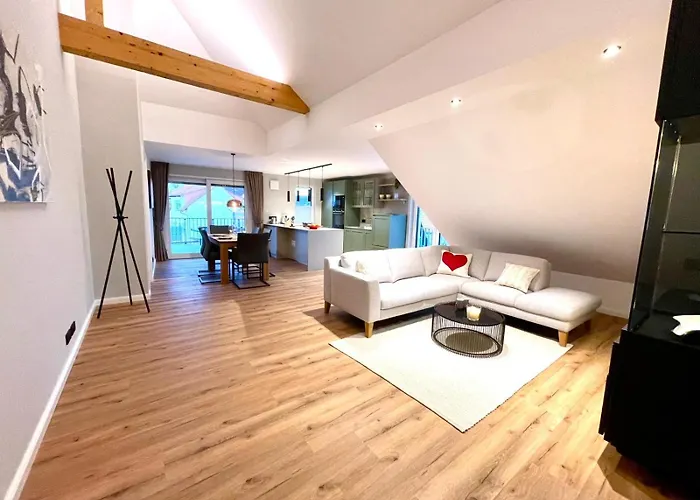 Smart Living Apartment Worms