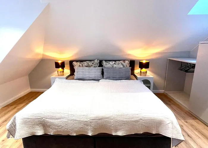 Smart Living Apartment Worms