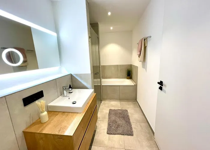 Smart Living Apartment *